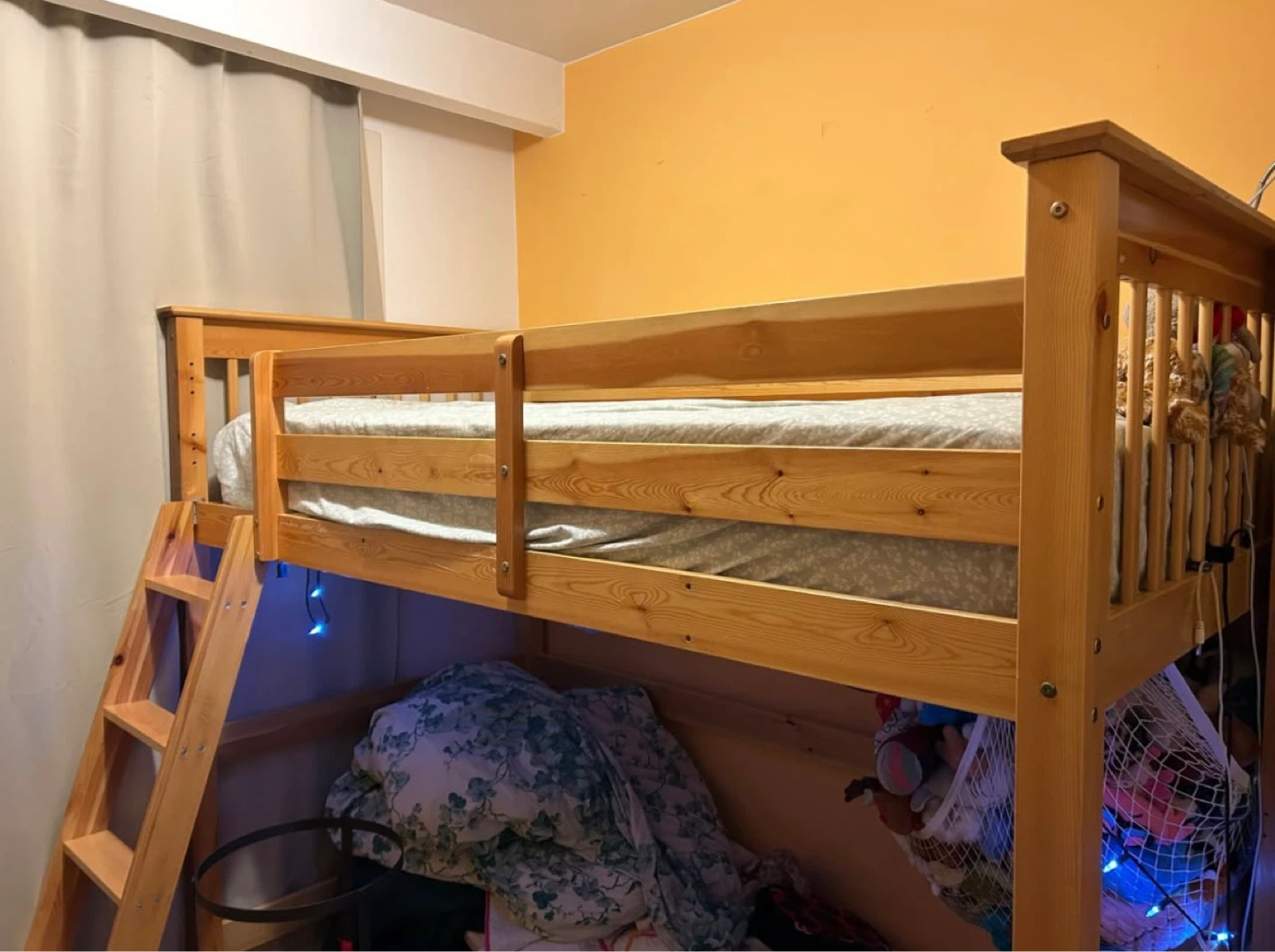 Wooden twin loft bed (no mattress) - photo 3