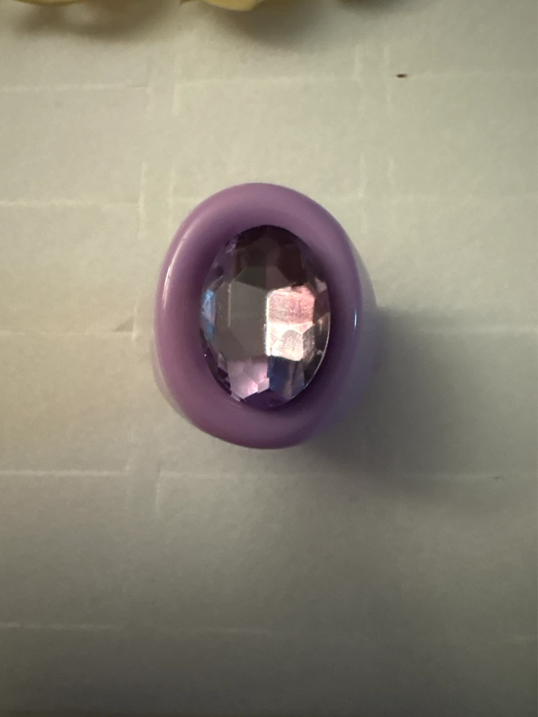 ⚽️ Lilac resin Ring with Faceted Gem