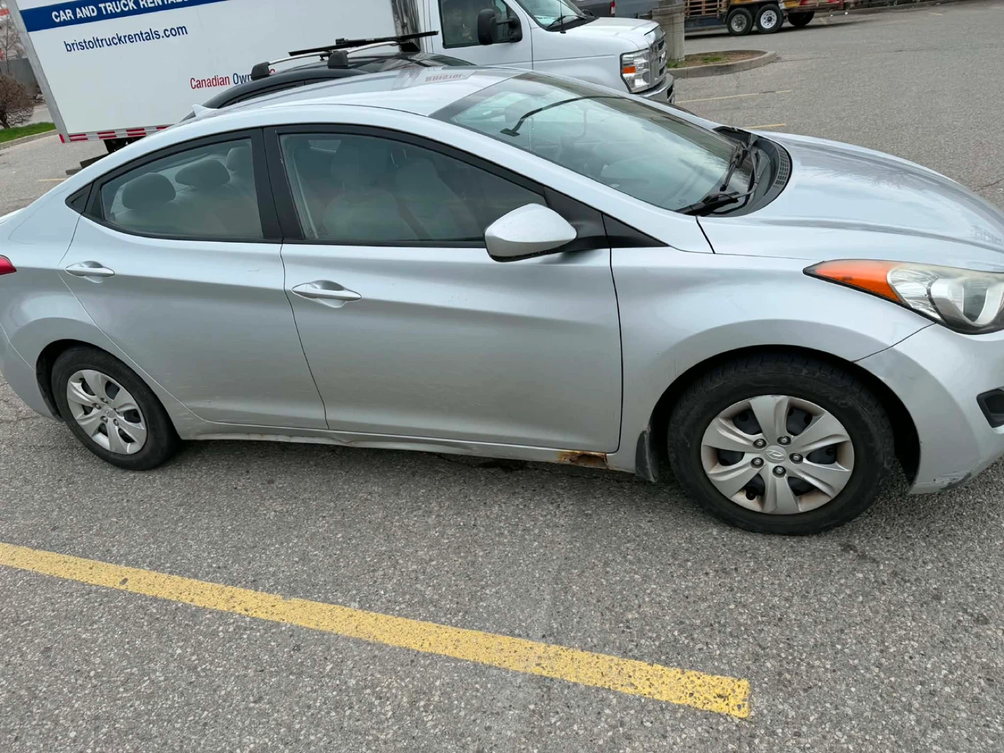 Silver Hyundai Elantra - 190,484 km - photo 2