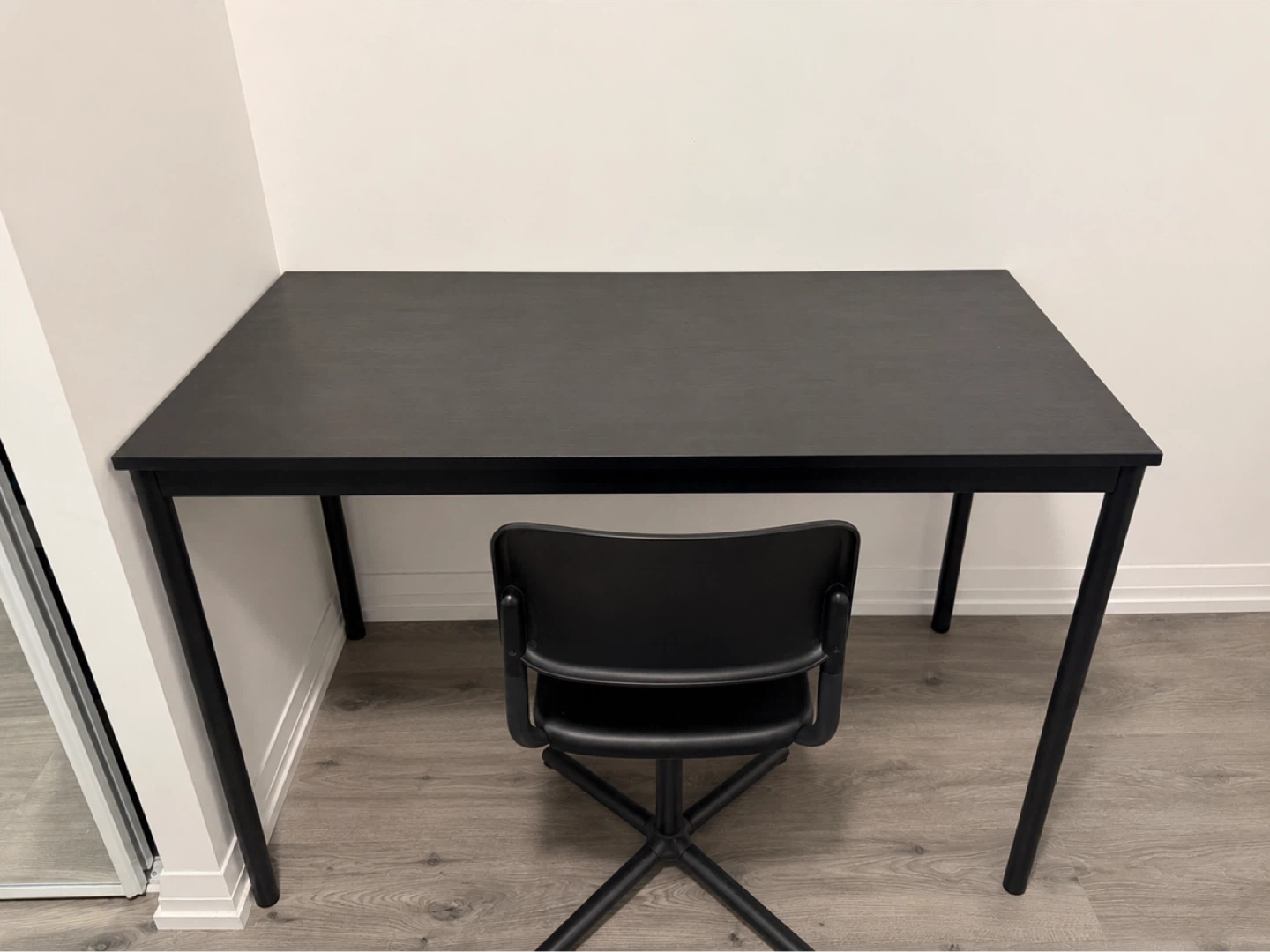IKEA SANDSBERG Black Table and chair set