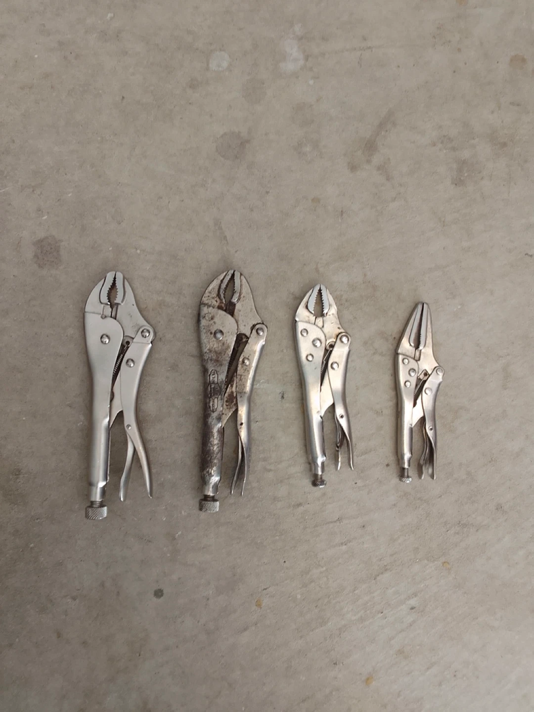 Set of 4 Locking Pliers ⚽️ $5 each