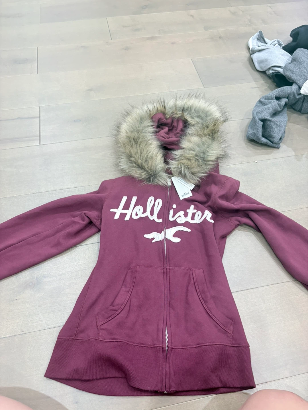 Tag still on Hollister Trim Hoodie - Burgundy