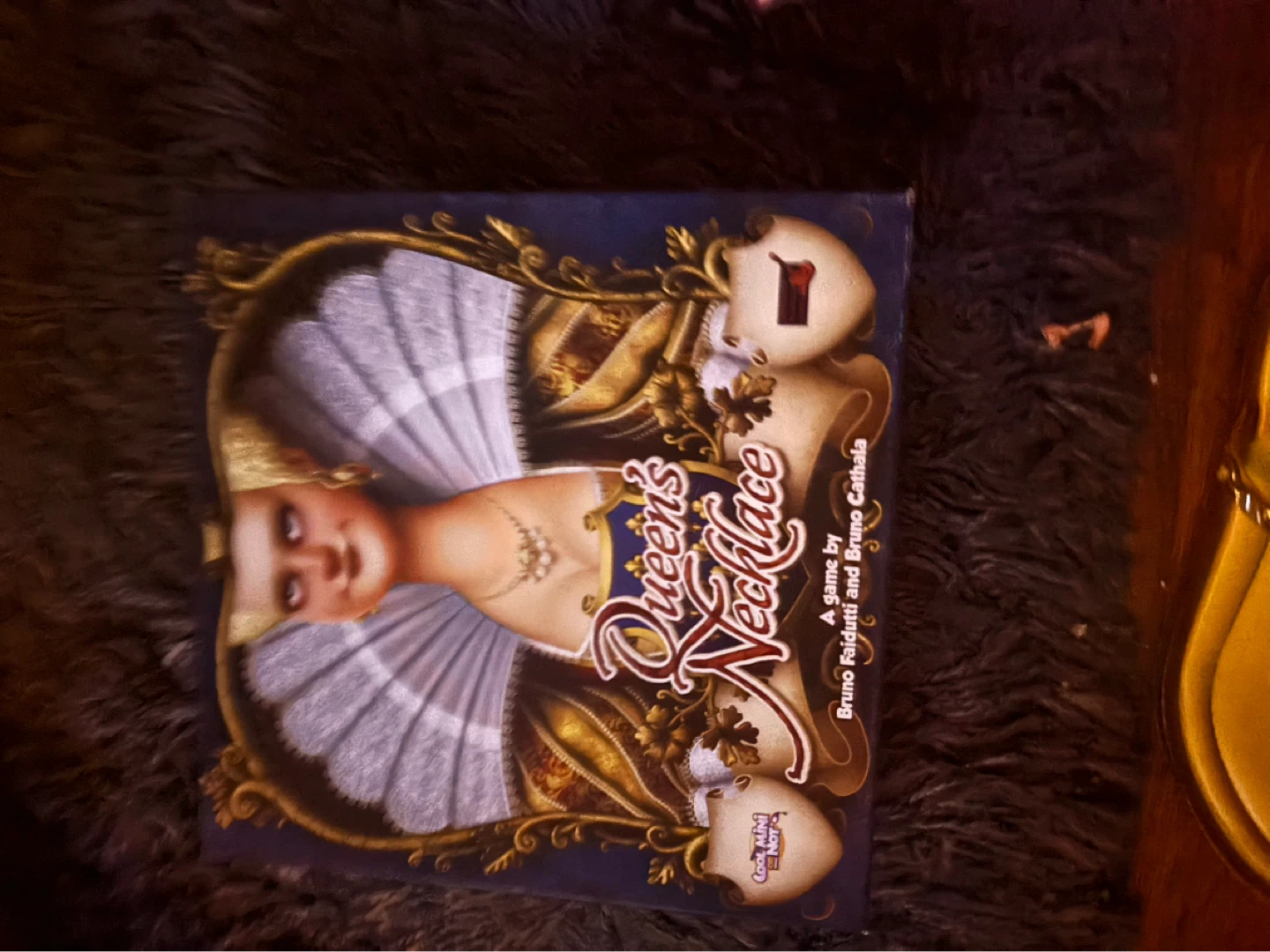 Queen's Necklace Board Game