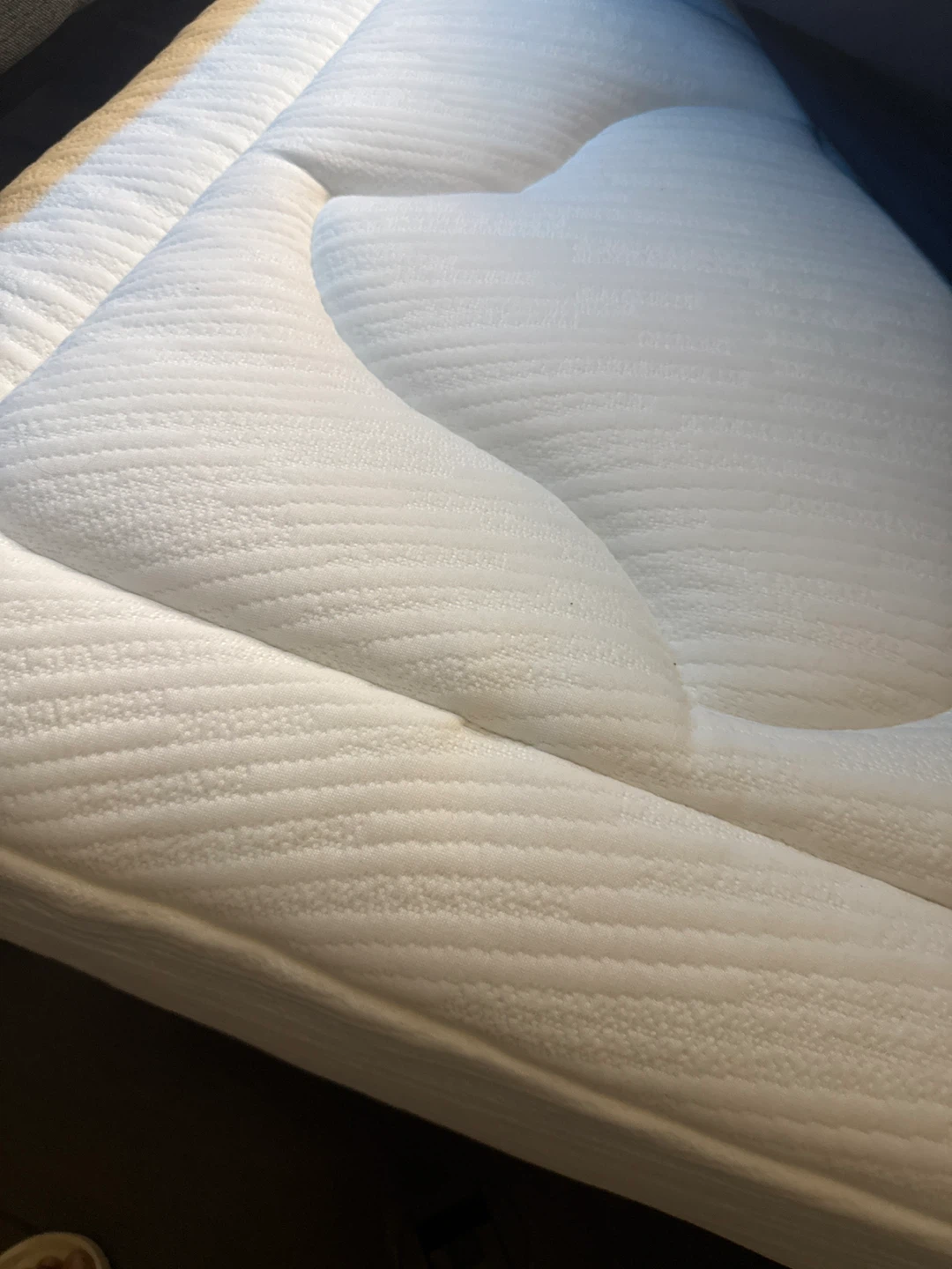 Zinus 10inch memory foam with cool gel queen size mattress