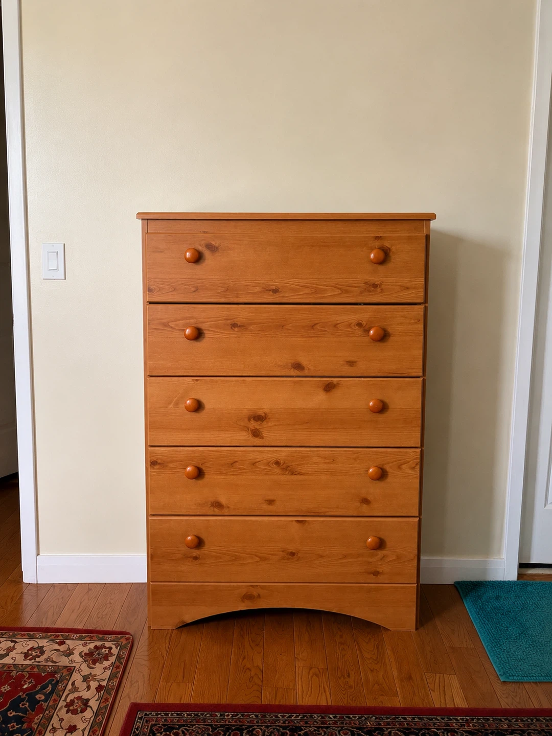 Wooden Dresser with 5 Drawers