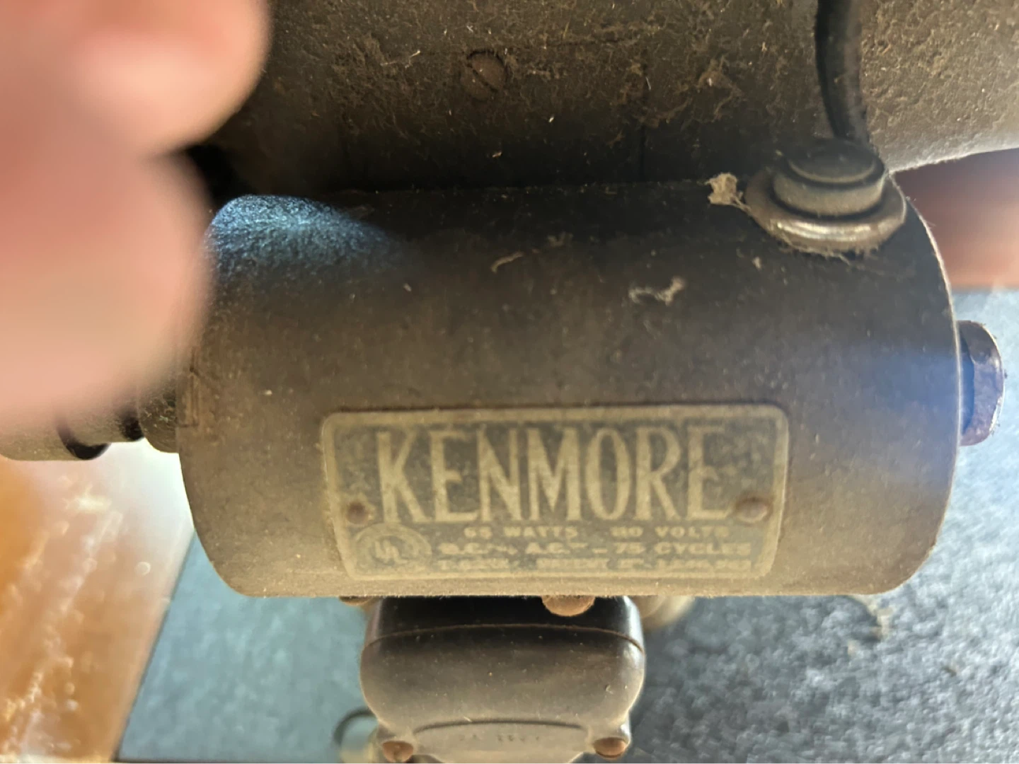 Kenmore Sewing Machine in Vintage Cabinet - photo 4
