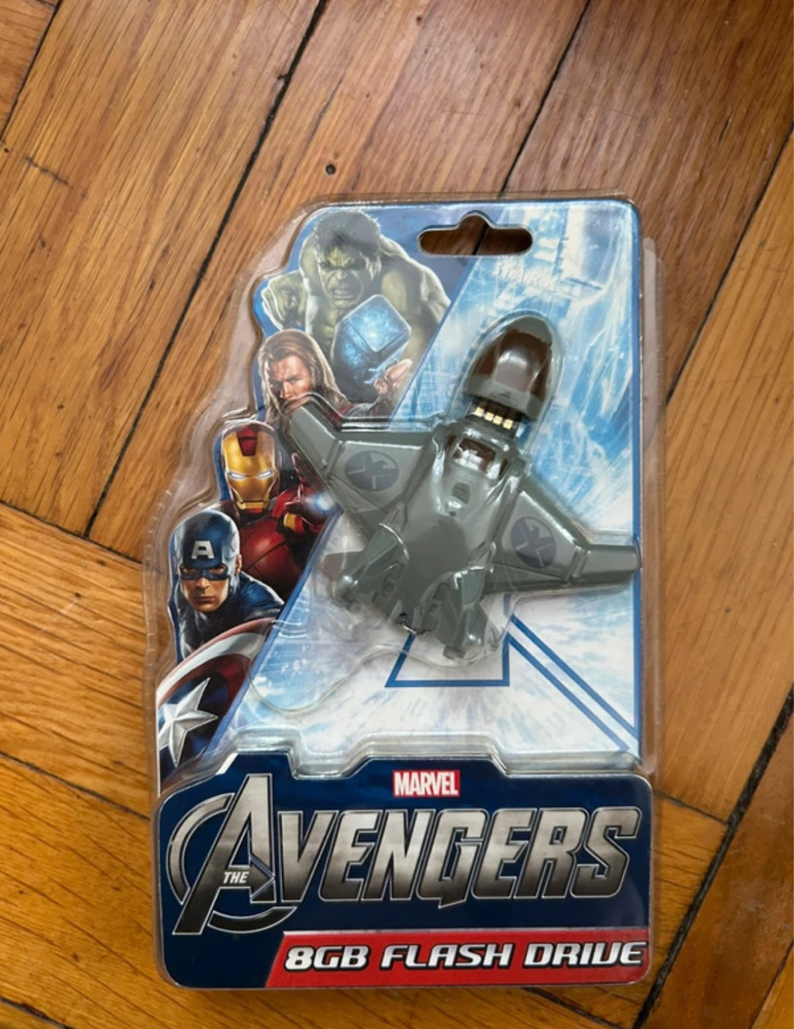 The Avengers 8GB Flash Drive⚽️