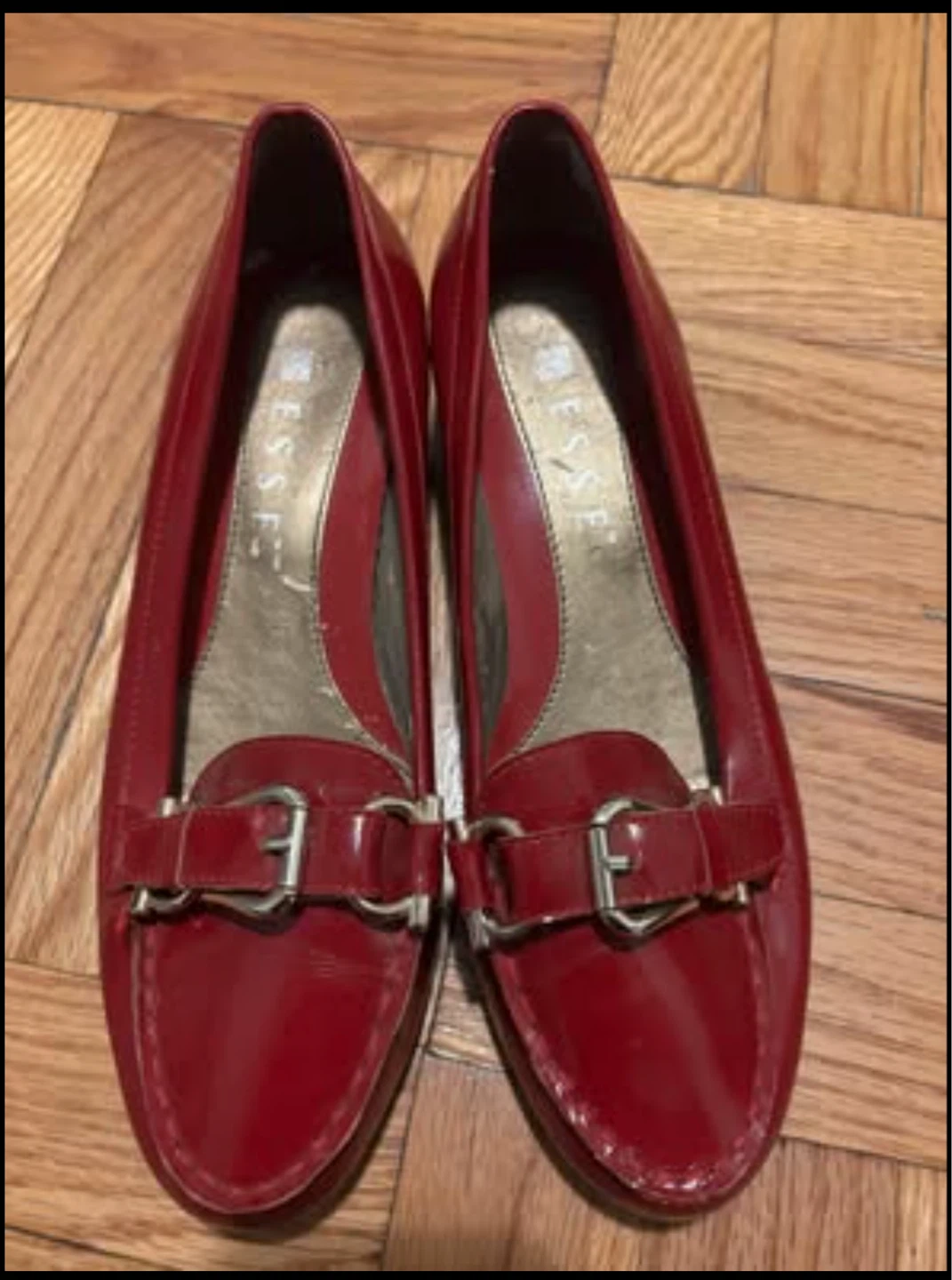 The brand shoe brand BESSE