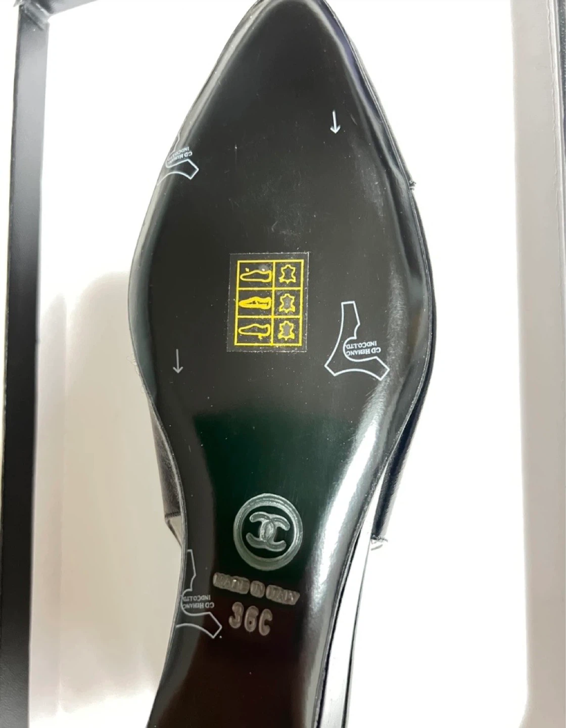 CHANEL Black Leather Slingback Wedge Heels Size 36C - photo 5