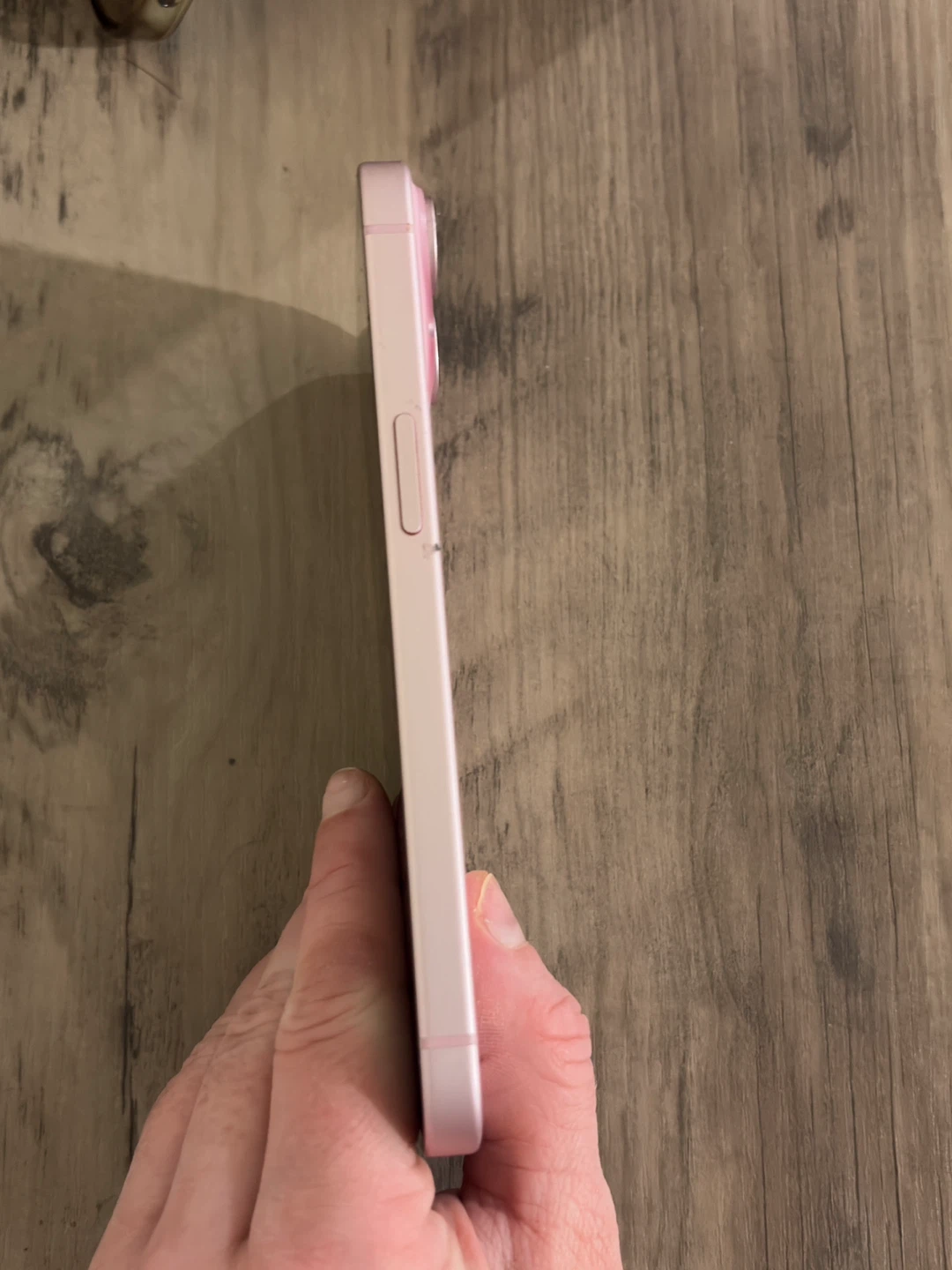 Pink Apple iPhone 15 - photo 3