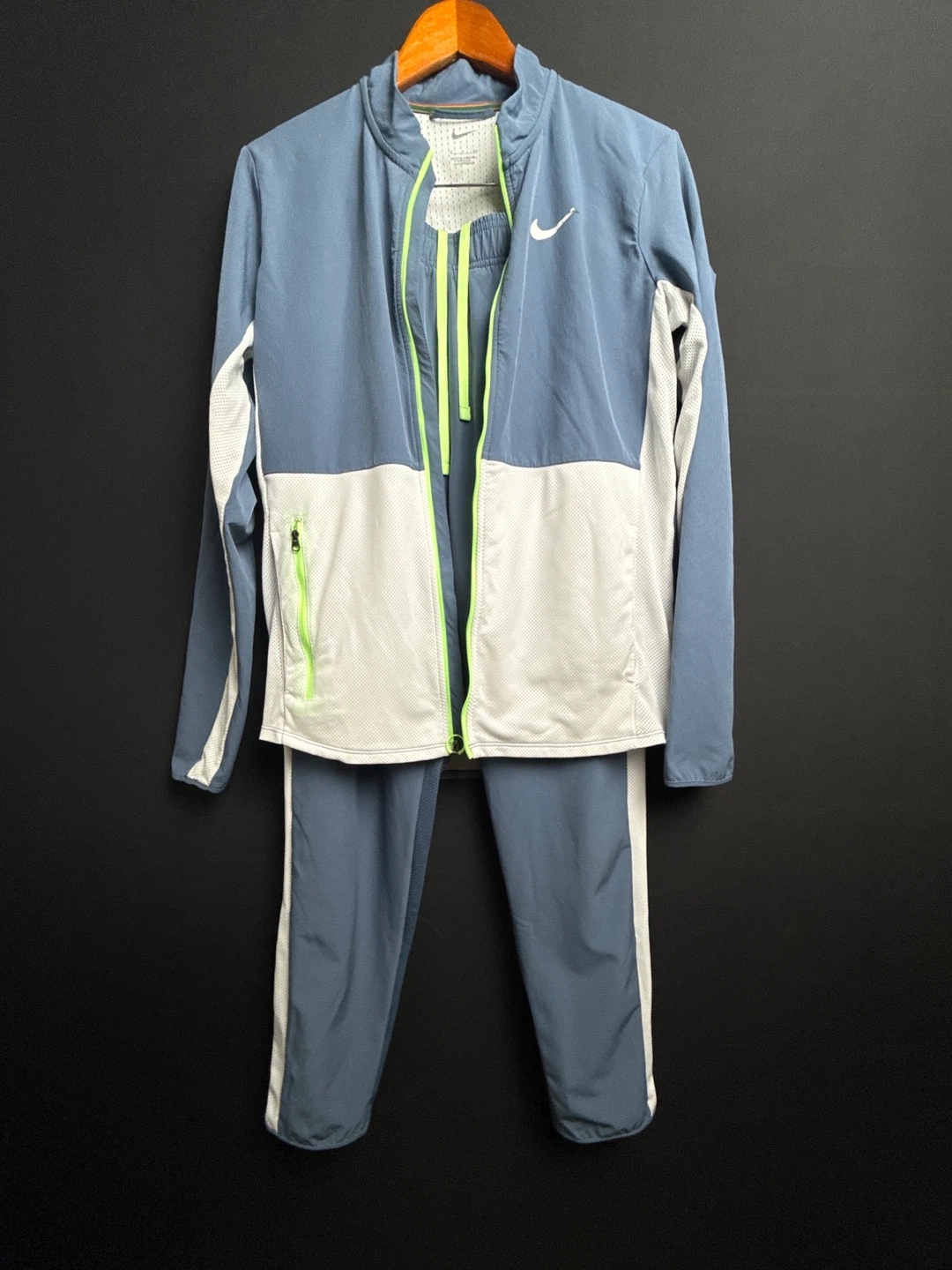 Teen Nike tracksuit set