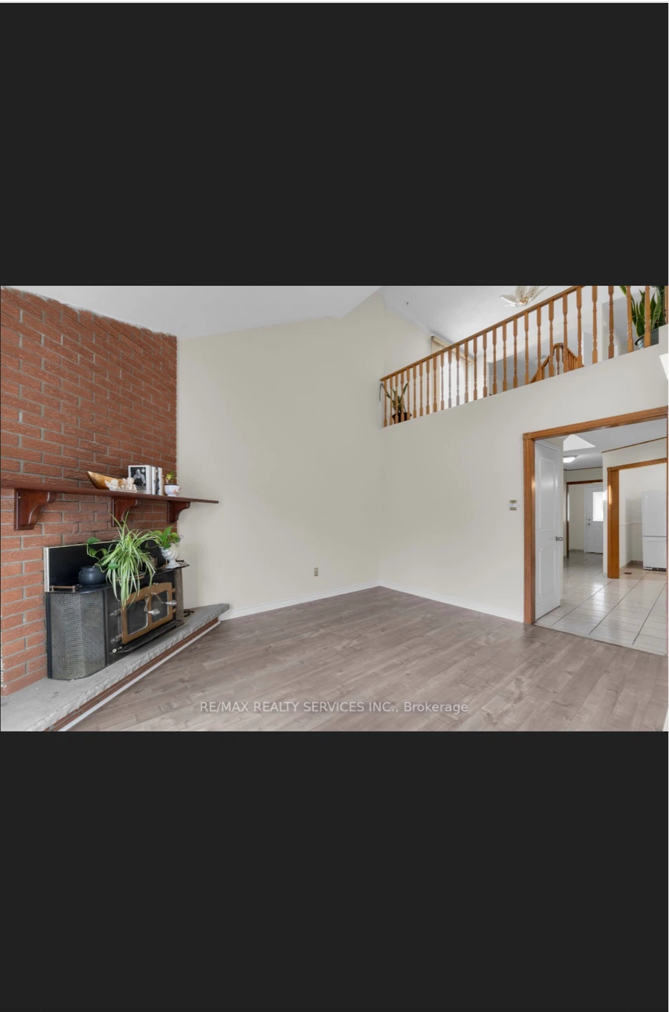 Big Master bedroom with attached bathroom for rent - photo 4