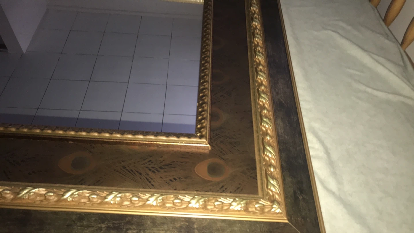Decorative Wall Mirror with Gold Frame - photo 2