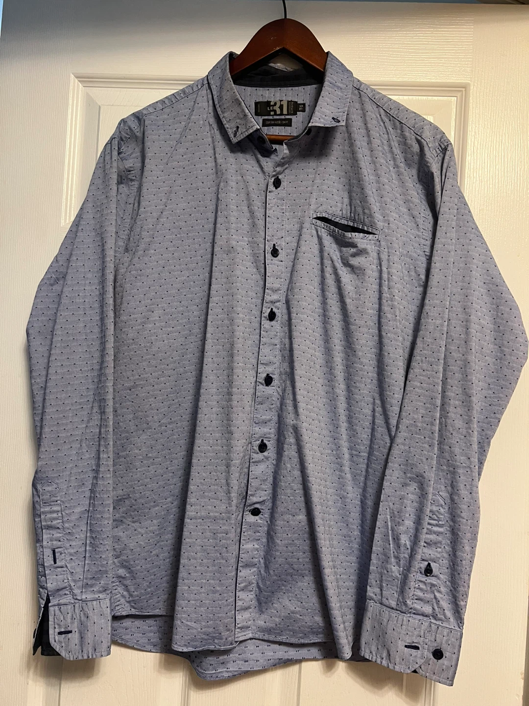 ⚽  Men's Long Sleeve Button-Up Shirt