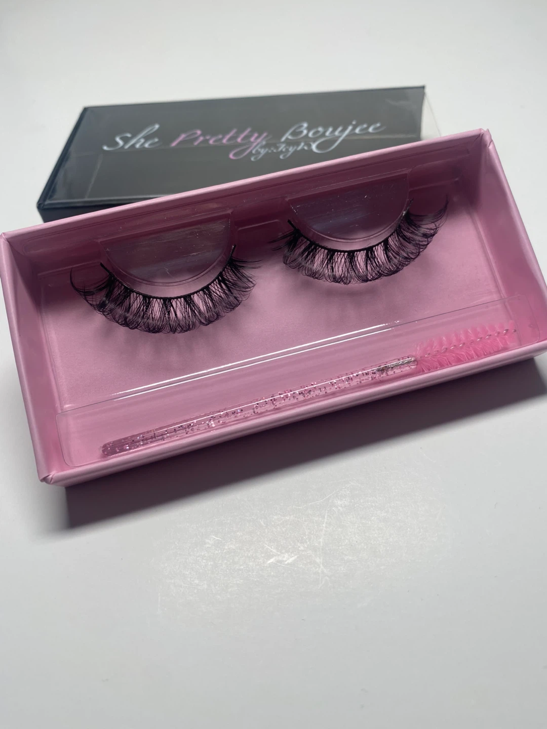 She Pretty Boujee Faux lashes nutural style