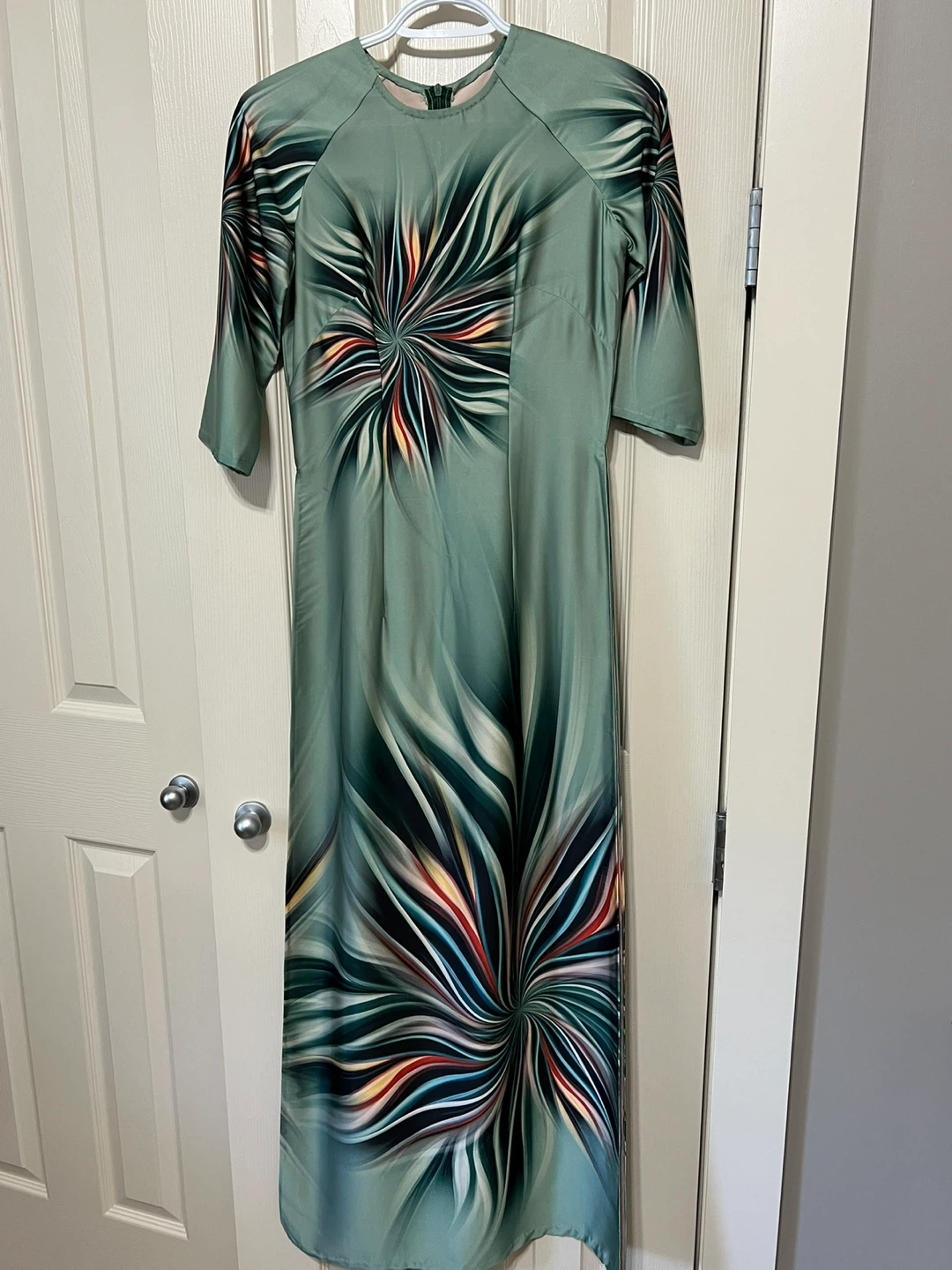 Assorted Vietnamese Ao Dai Dresses - Various Prints - photo 4