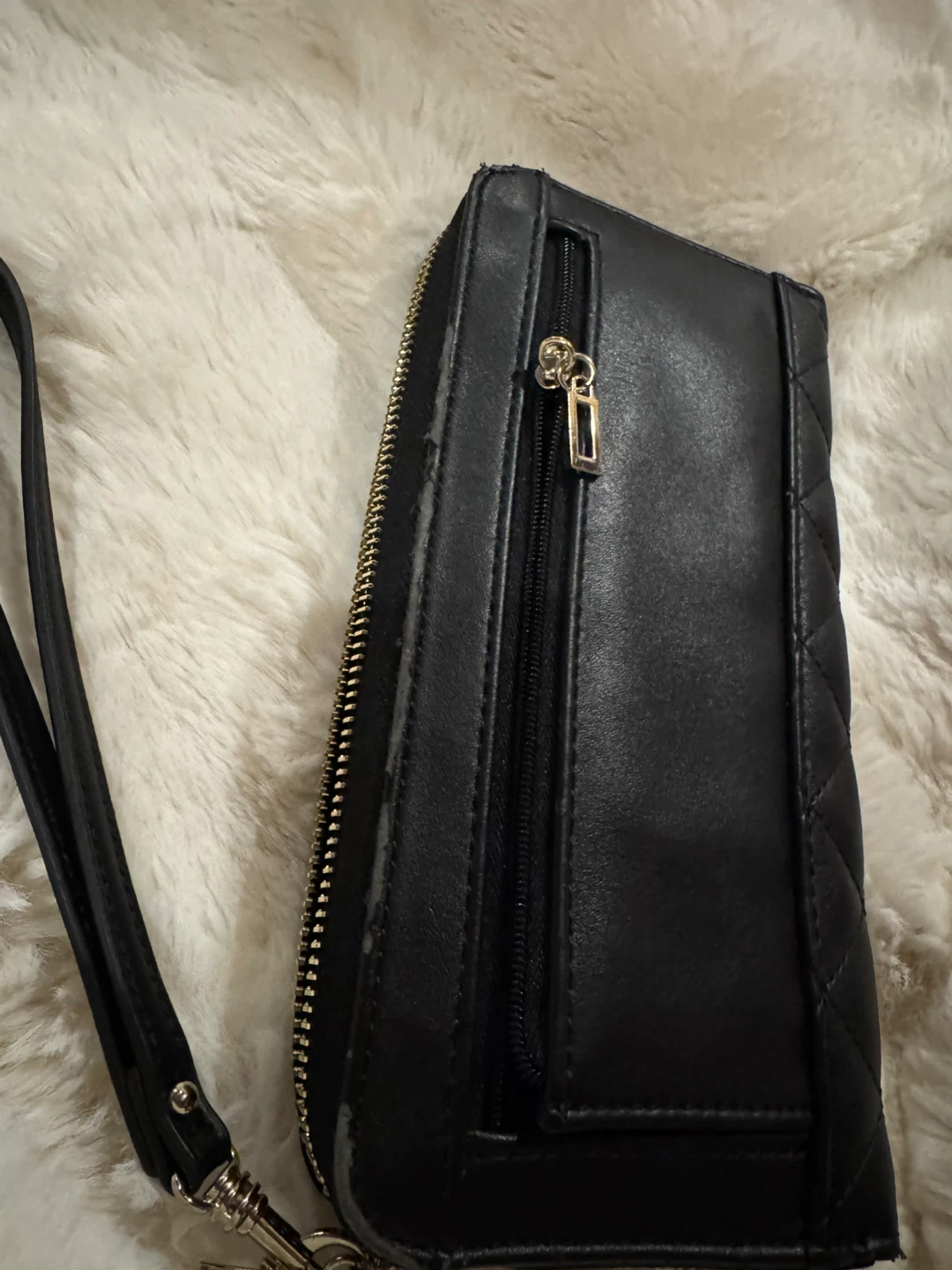 Black Quilted Guess Wristlet Wallet - photo 4
