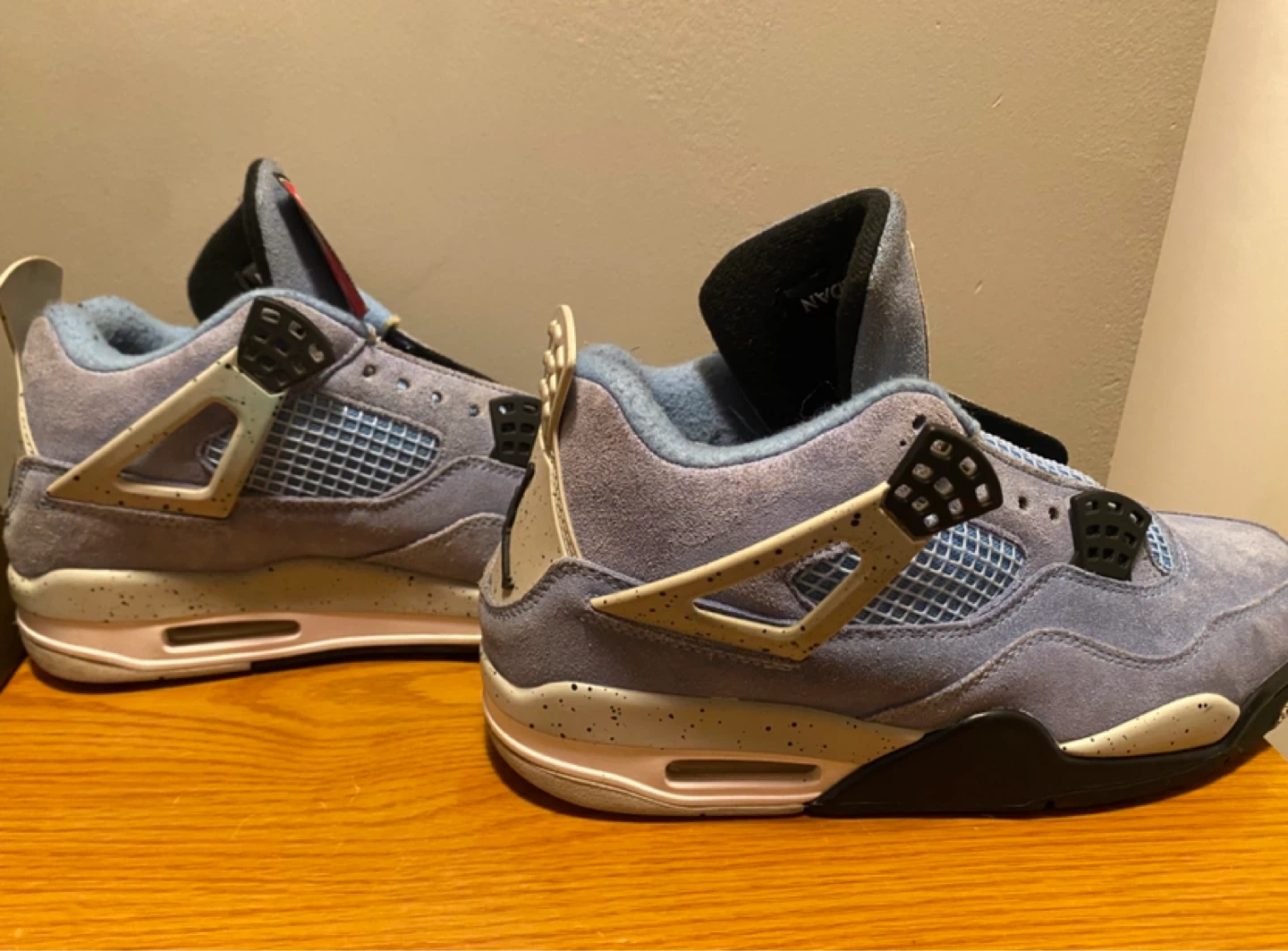 Jordan 4 Retro university - photo 4