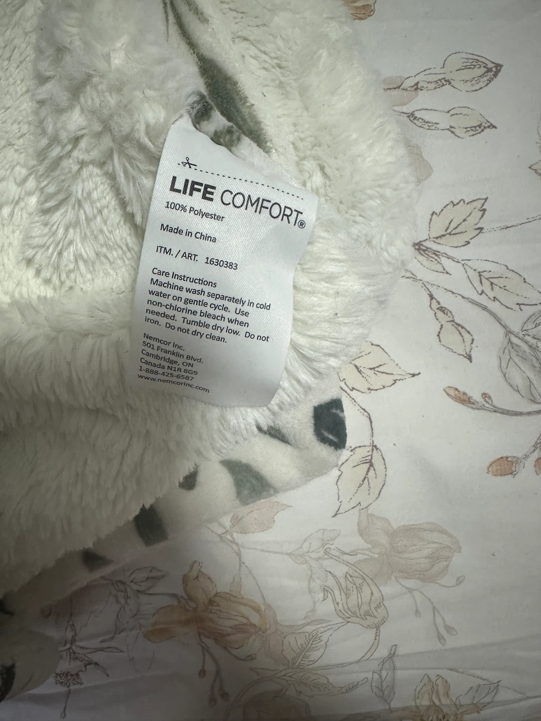Life Comfort Fleece Throw Blanket - photo 2