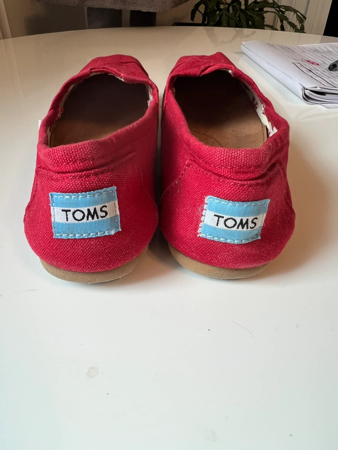 ⚽ Red TOMS Shoes - photo 3