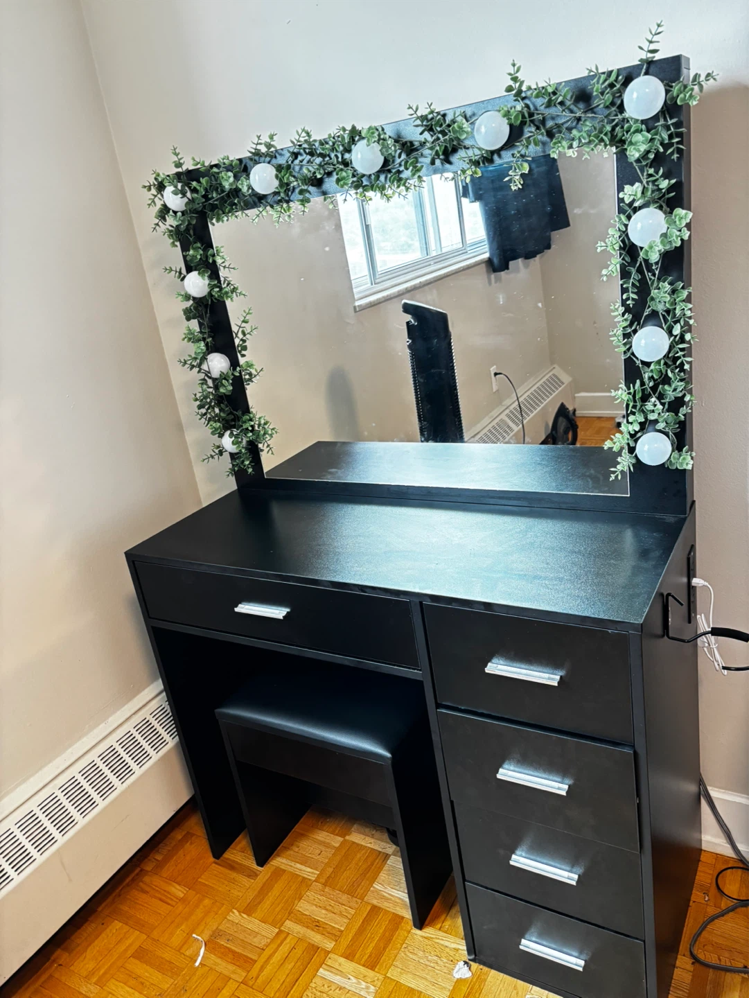 Black Vanity Desk with Mirror and Light-Up Bulbs