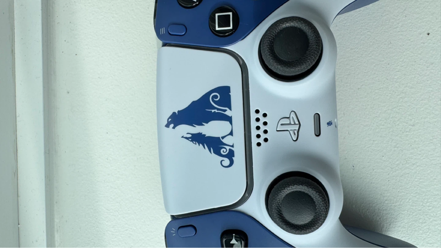 God Of War NEW PS5 Dualsense Controller - photo 3