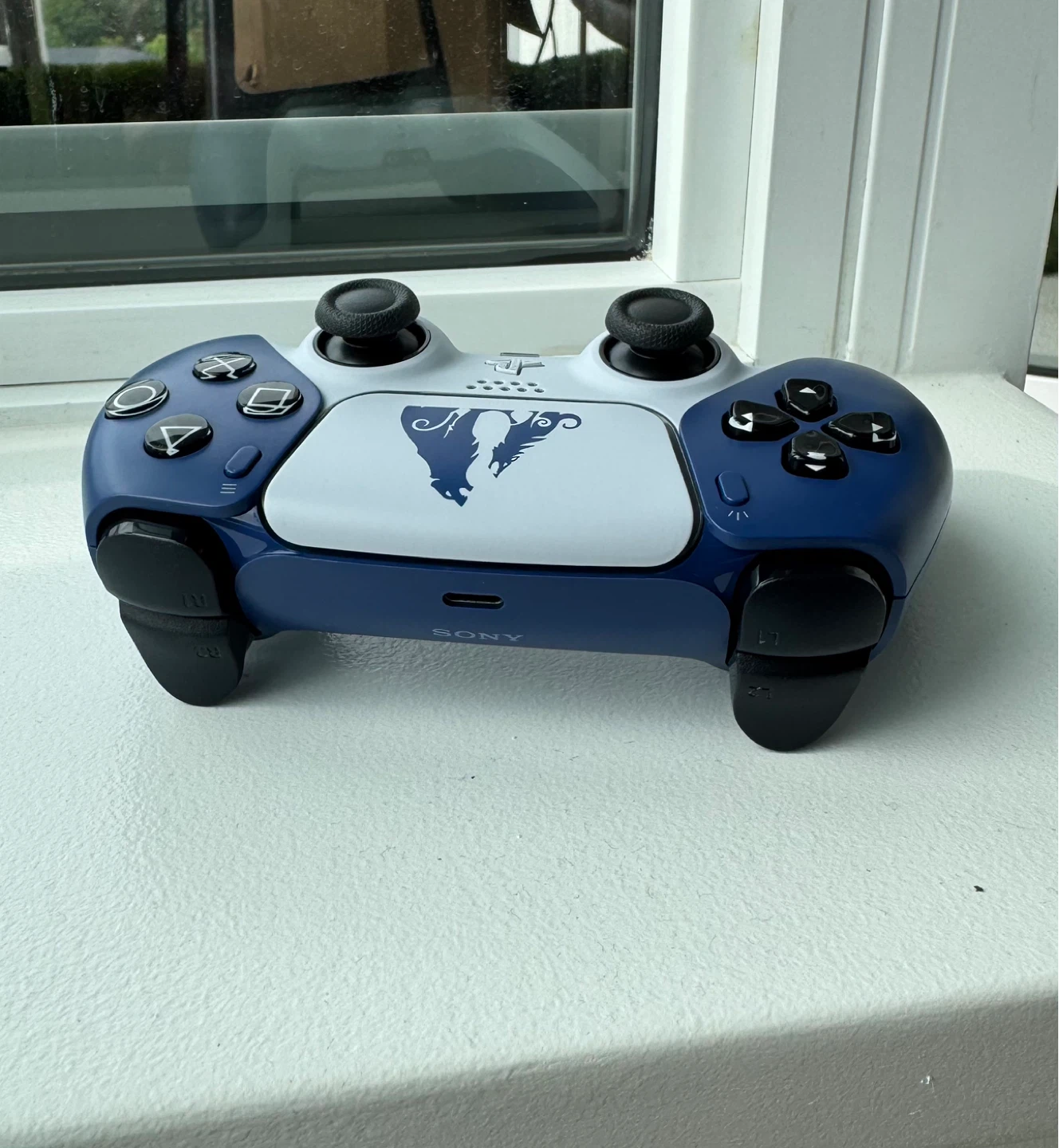 God Of War NEW PS5 Dualsense Controller - photo 2