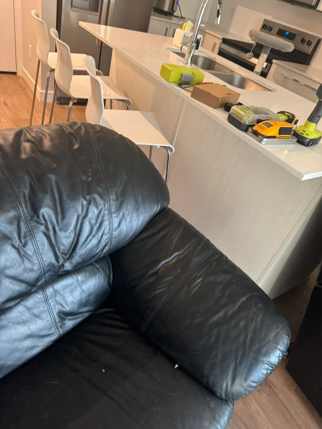 Black Leather Sofa- 3 seater - photo 5