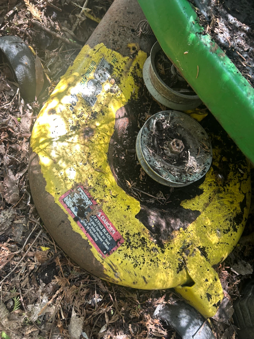 John Deere L120 Riding Tractor Mower - photo 4