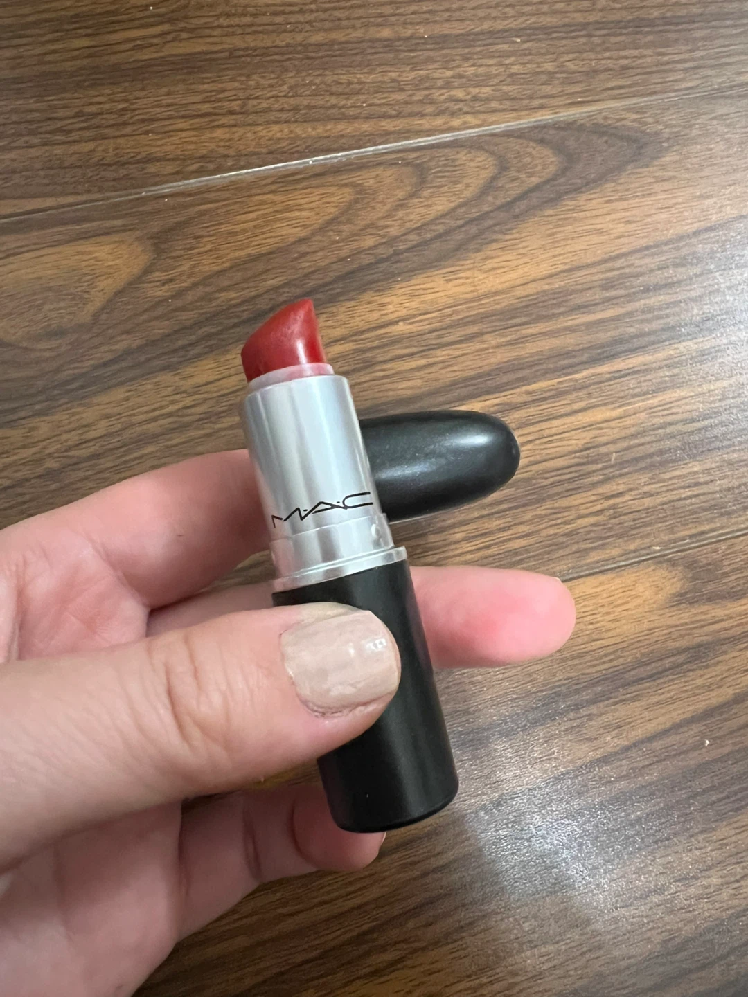 ⚽️ MAC Matte Lipstick - Russian Red - photo 2