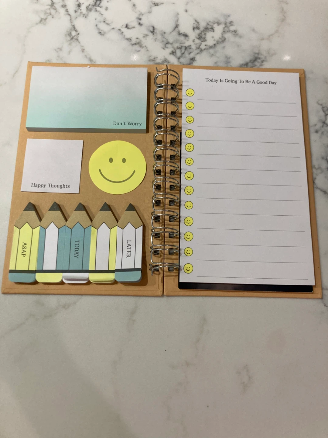 ⚽️Sticky Note Set with Smiley Faces - photo 2