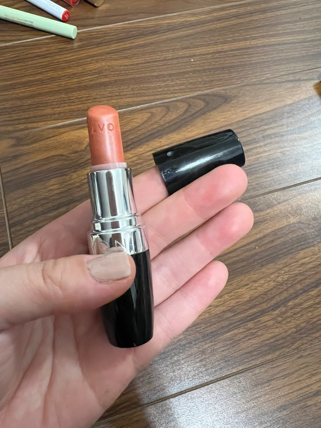 ⚽️ AVON Ultra Color Rich Lipstick - photo 2
