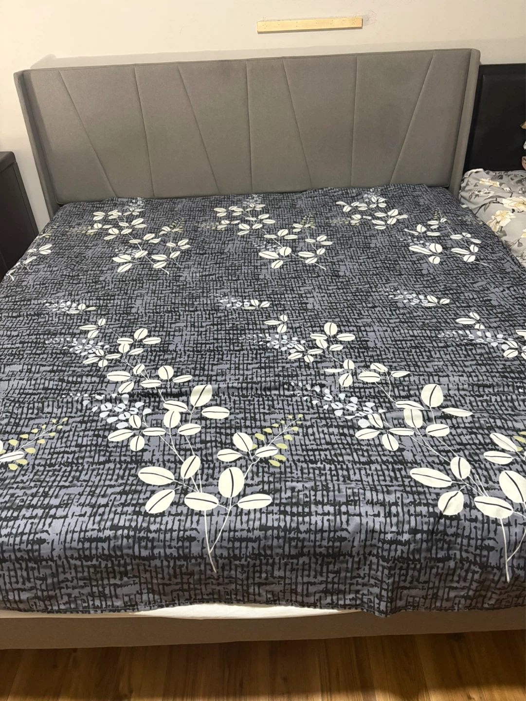Grey Tufted Upholstered Bed Frame with Storage