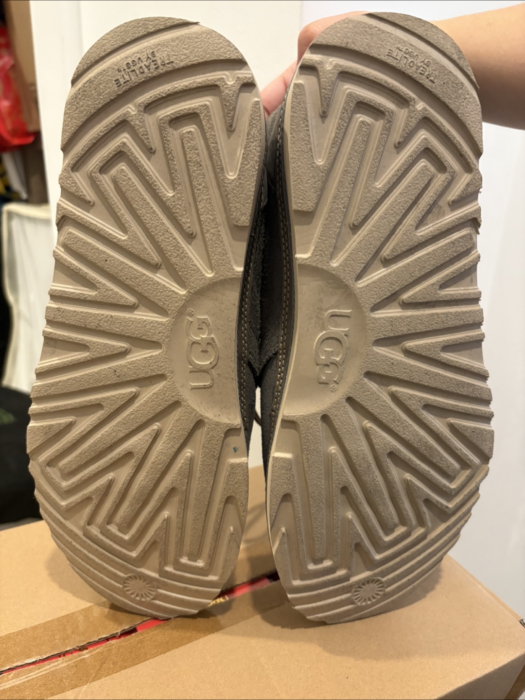 UGG Chukka Boots - photo 3