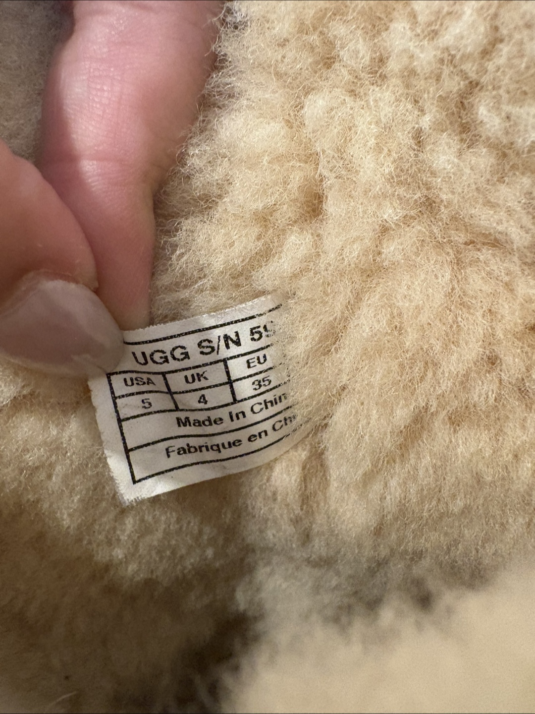 UGG Boots Classic Short with Button - Size 4 UK - photo 4