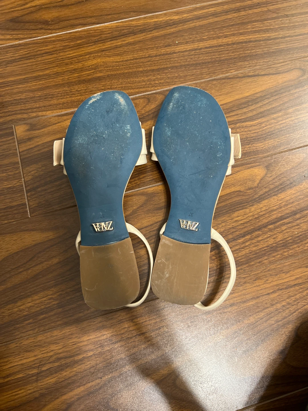⚽️ White Zara Flat Sandals with Buckle - Size 37 - photo 2