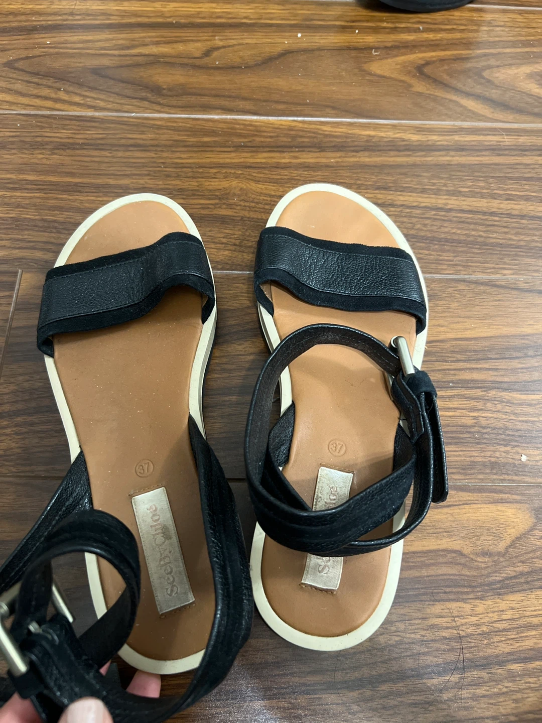 ⚽️ SeebyChloe Black Leather Ankle Strap Sandals
