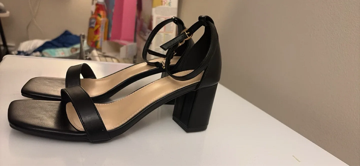 Black heels - photo 2