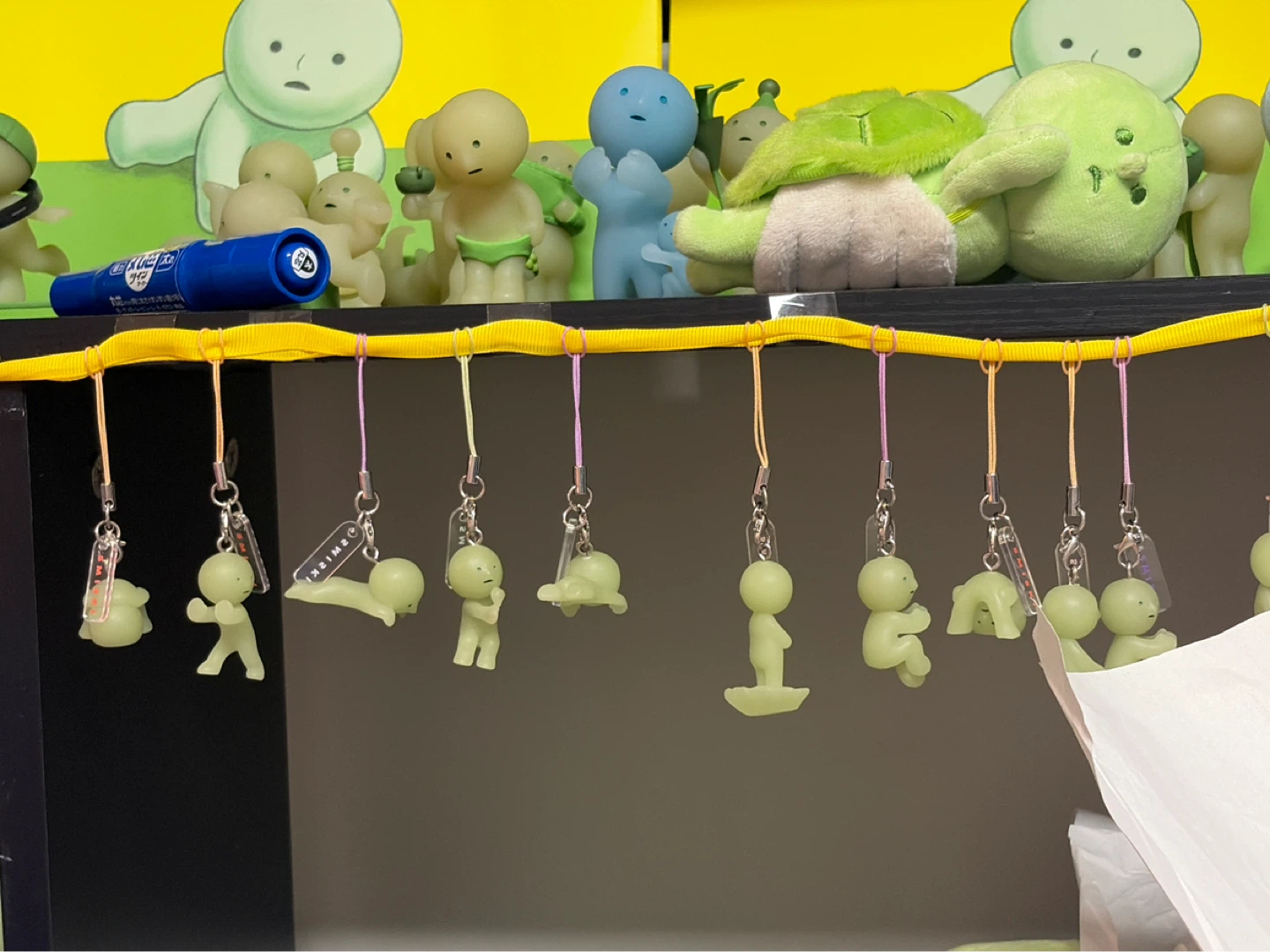 Smiski Products - many different smiskis - photo 3