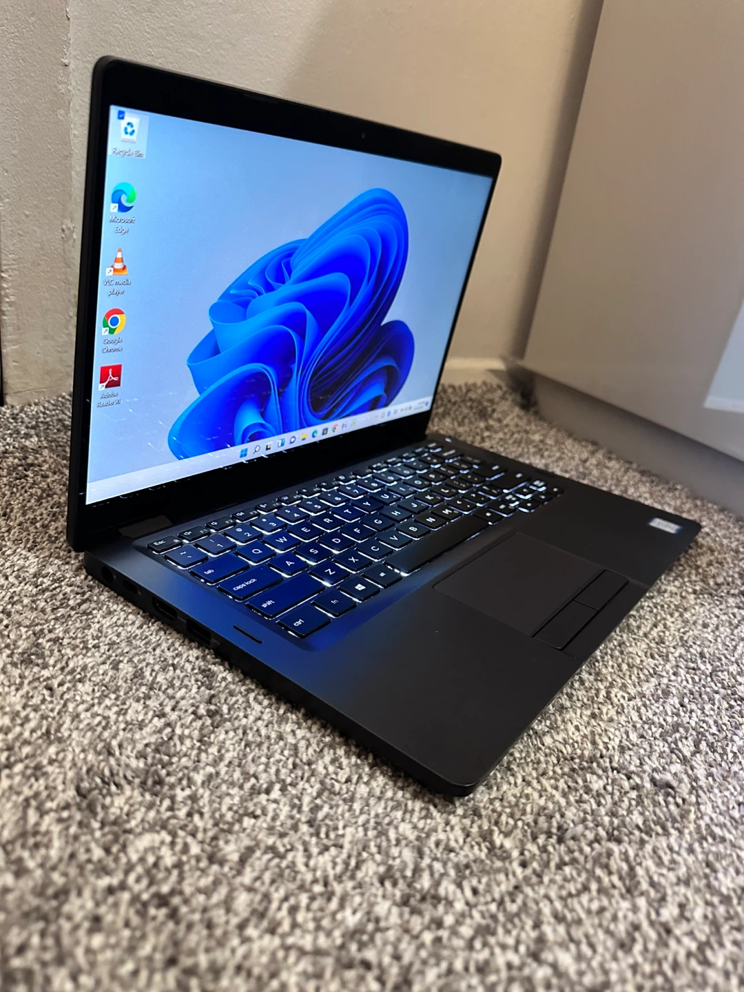 Dell Laptop slim Intel i5 core 128GB ssd fast 8GB RAM - photo 2