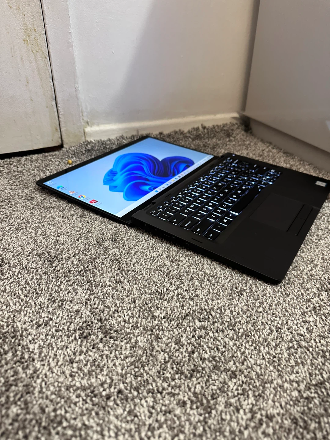 Dell Laptop slim Intel i5 core 128GB ssd fast 8GB RAM - photo 3