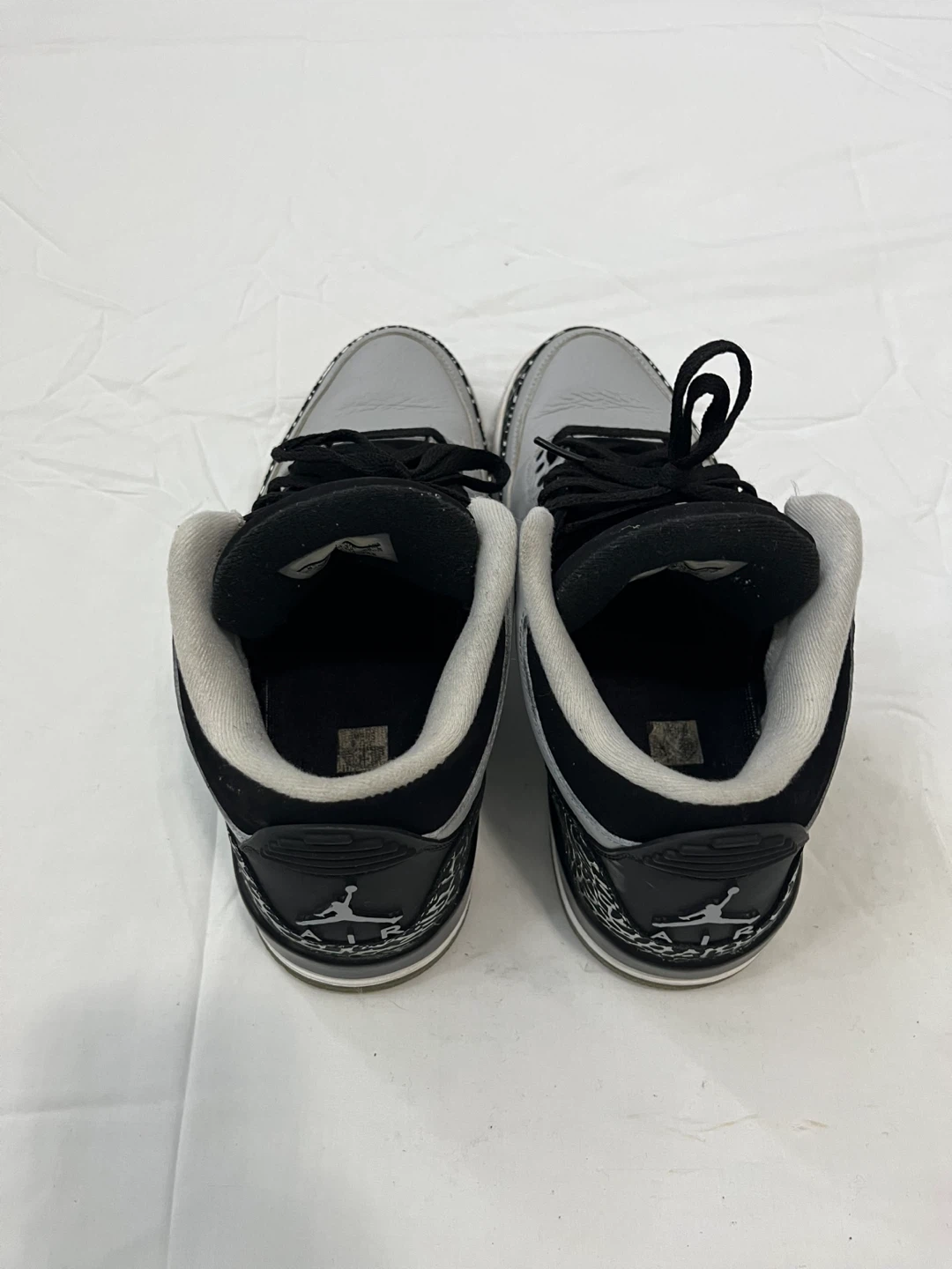 Air Jordan 3 Retro - photo 2