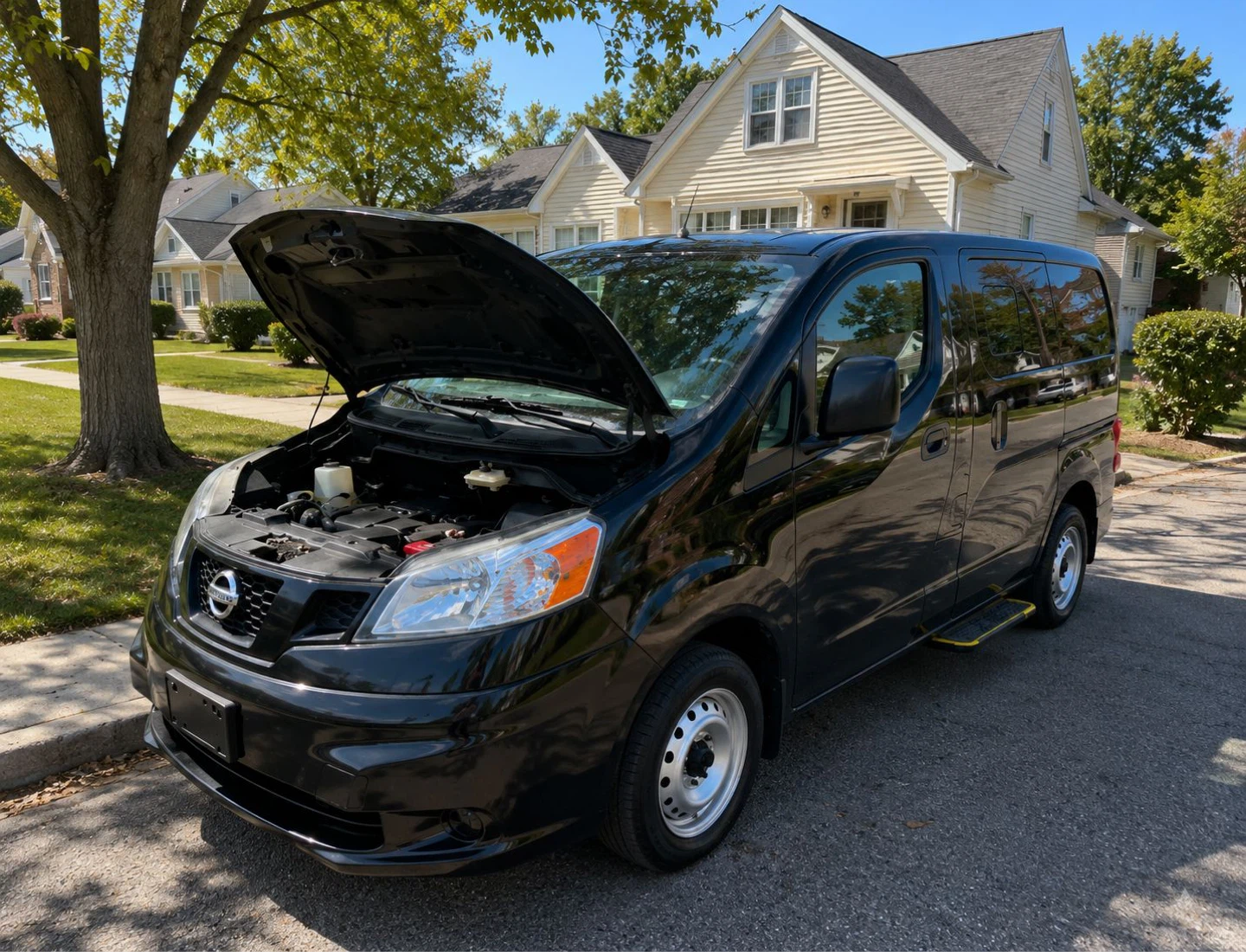Car - photo 2