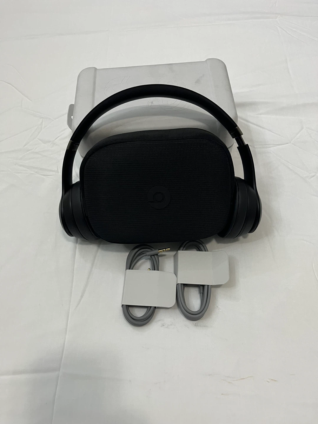 Beats Solo Pro Headphones Black - photo 2