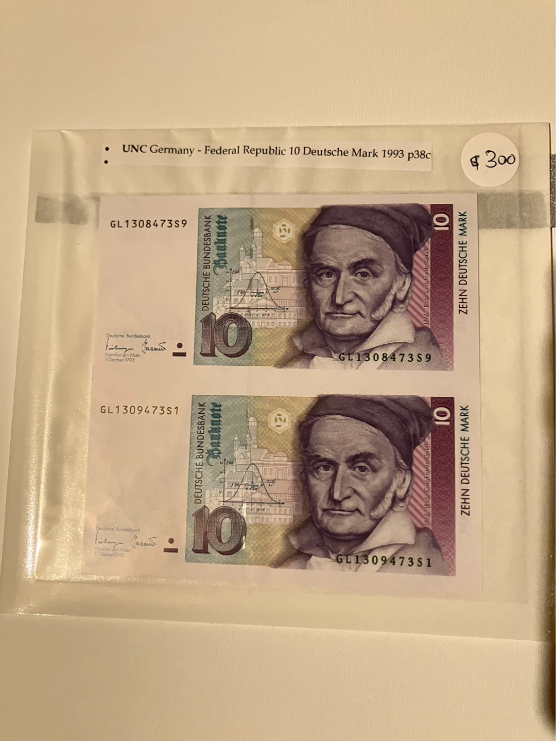 2 x Germany 10 Deutsche Mark Banknotes 1993 ⚽️