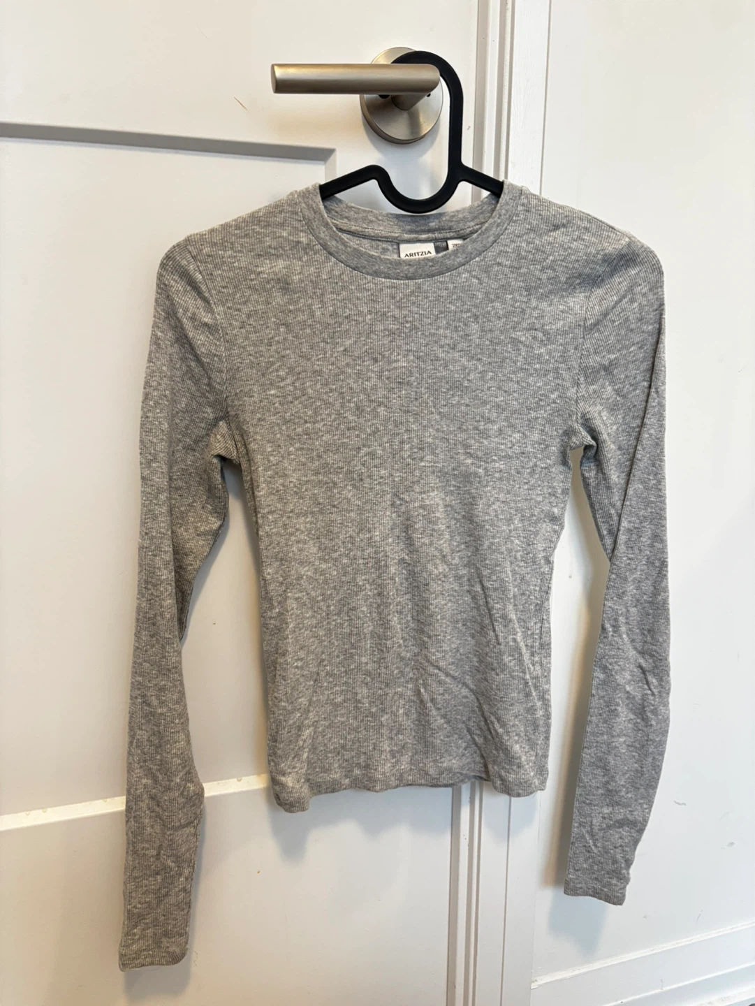 Aritzia Grey Ribbed Long Sleeve Shirt