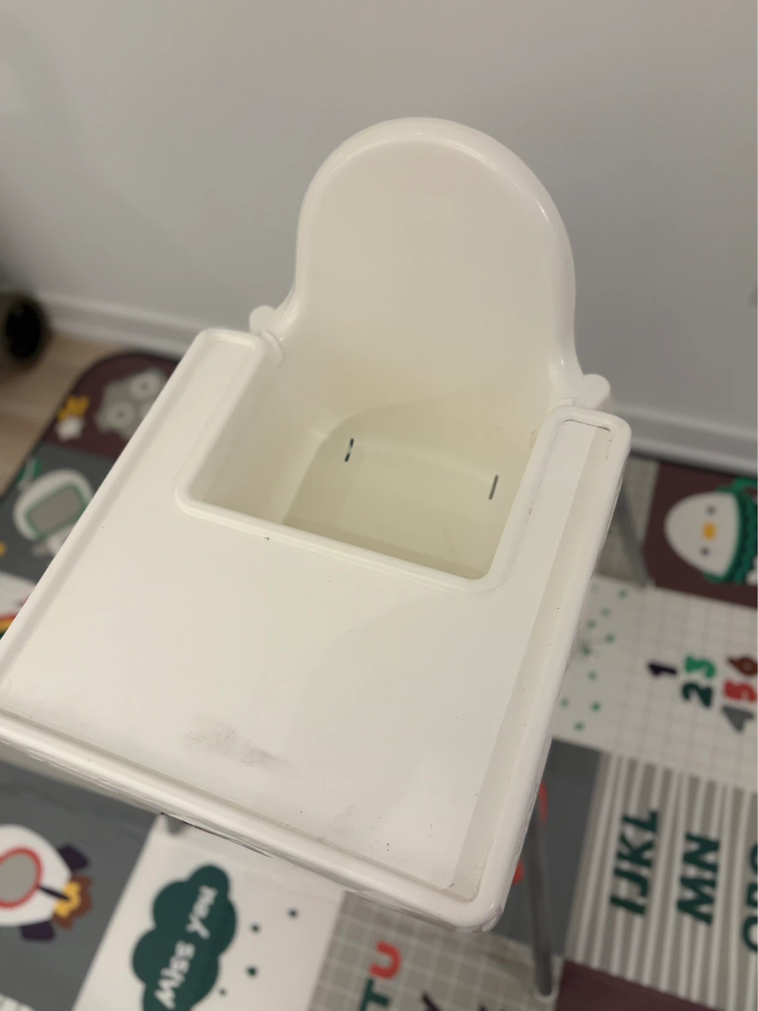 White High Chair - photo 3