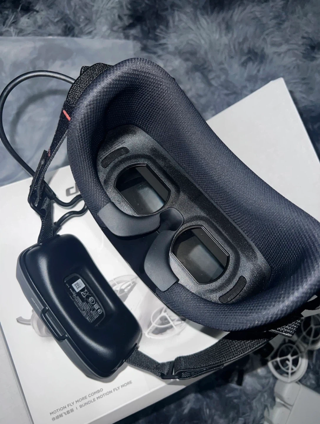 DJI Goggles and controller - photo 2