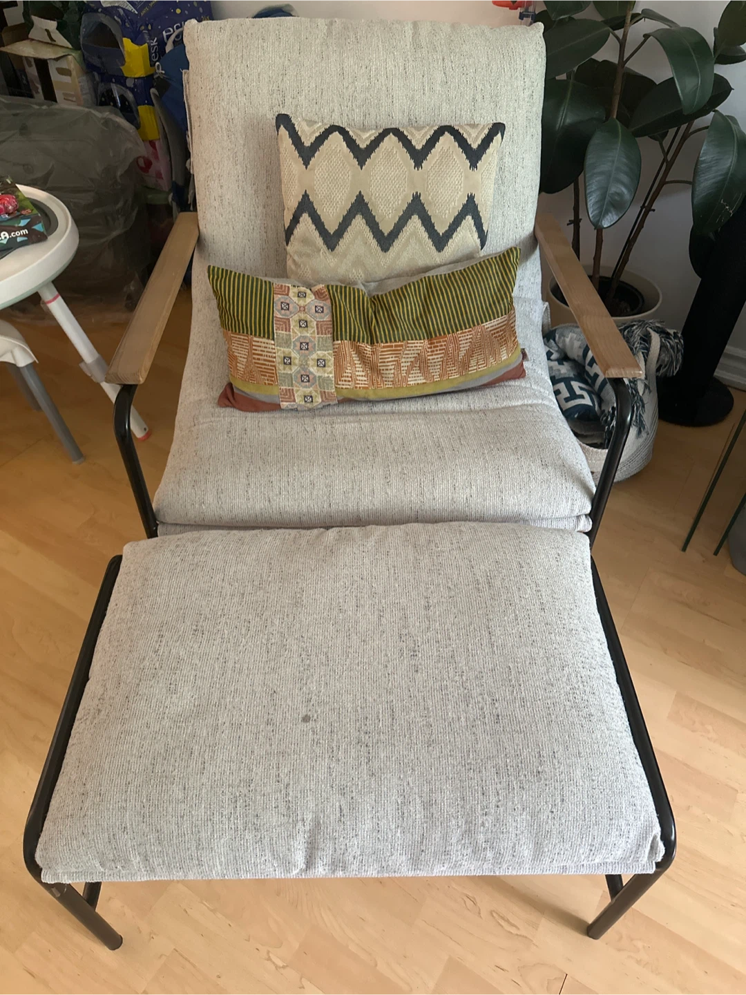 Aiden and Ivy Textured armchair with ottoman