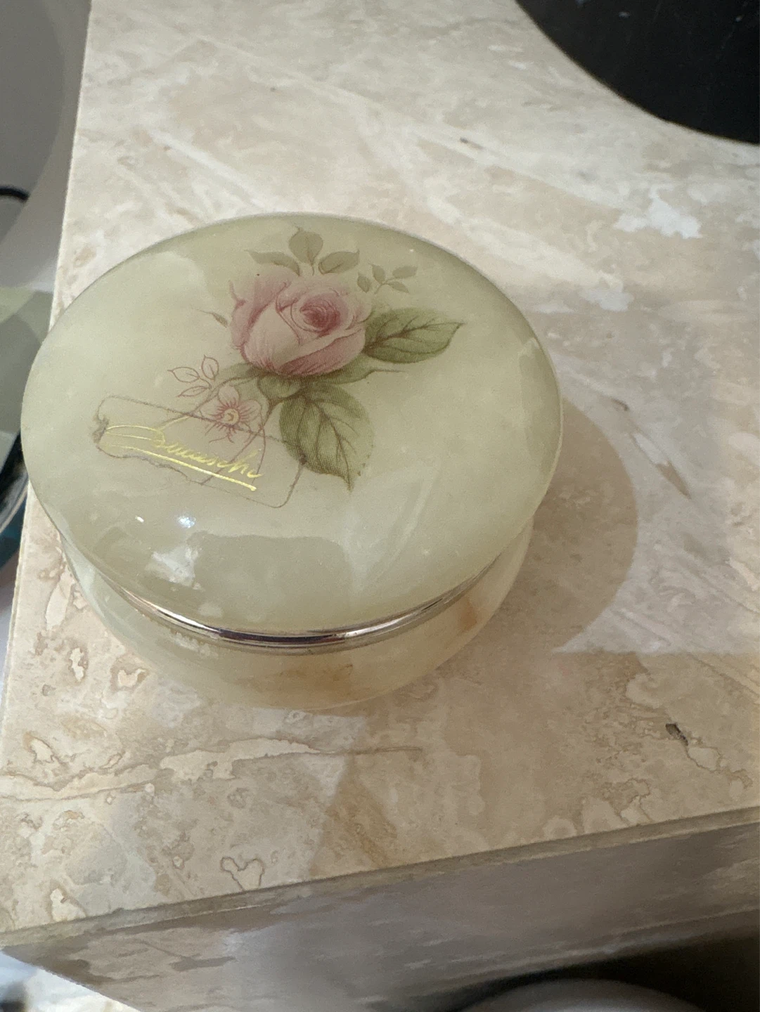⚽️Genuine Alabaster Hand Carved Trinket Box